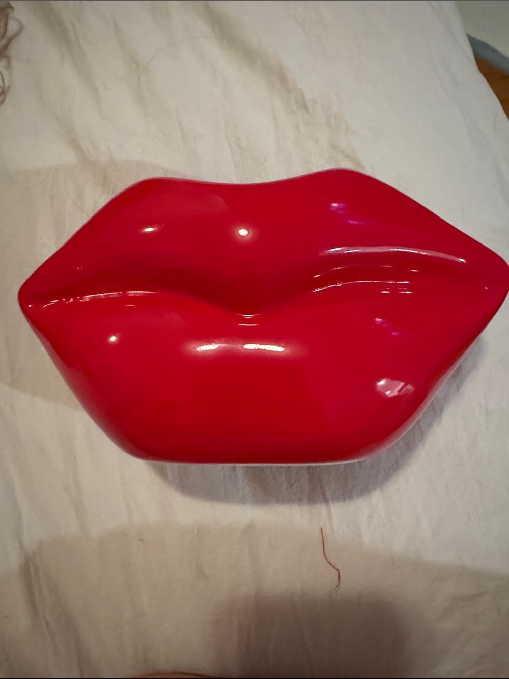 Red Lip-Shaped Decorative Vase